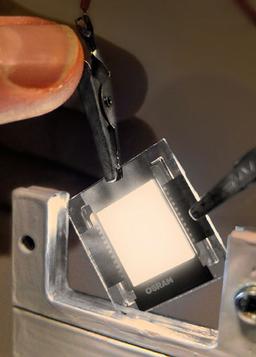 Специалисты OSRAM смогли одновременно повысить светоотдачу и срок службы OLED